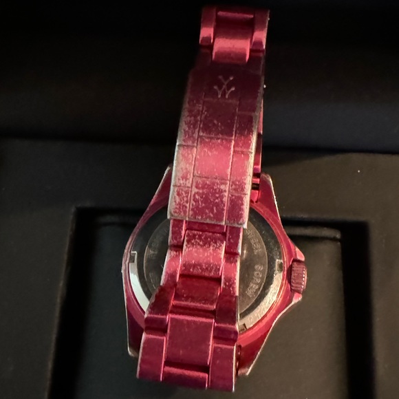 Pink Metal Toy Watch - Picture 5 of 7